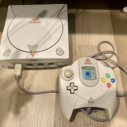 Sega Dreamcast With 26 Games, VMU W/ Batteries & Controller Extension to Trade For 3DS or 2DS XL