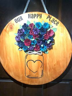 Wood wreath /sign