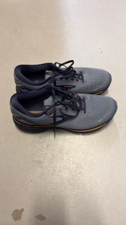 Men’s Brooks Ghost 15 (Size 12)