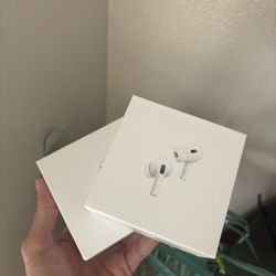 AirPods