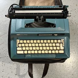 Sterling Vintage Typewriter
