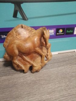 Original One Carved Horse 5 Inches 