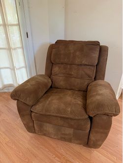 Brown Microfiber Recliner Chair – Plush & Comfortable