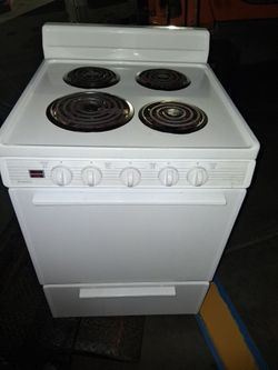 220 volst small electric stove in Working Condition
