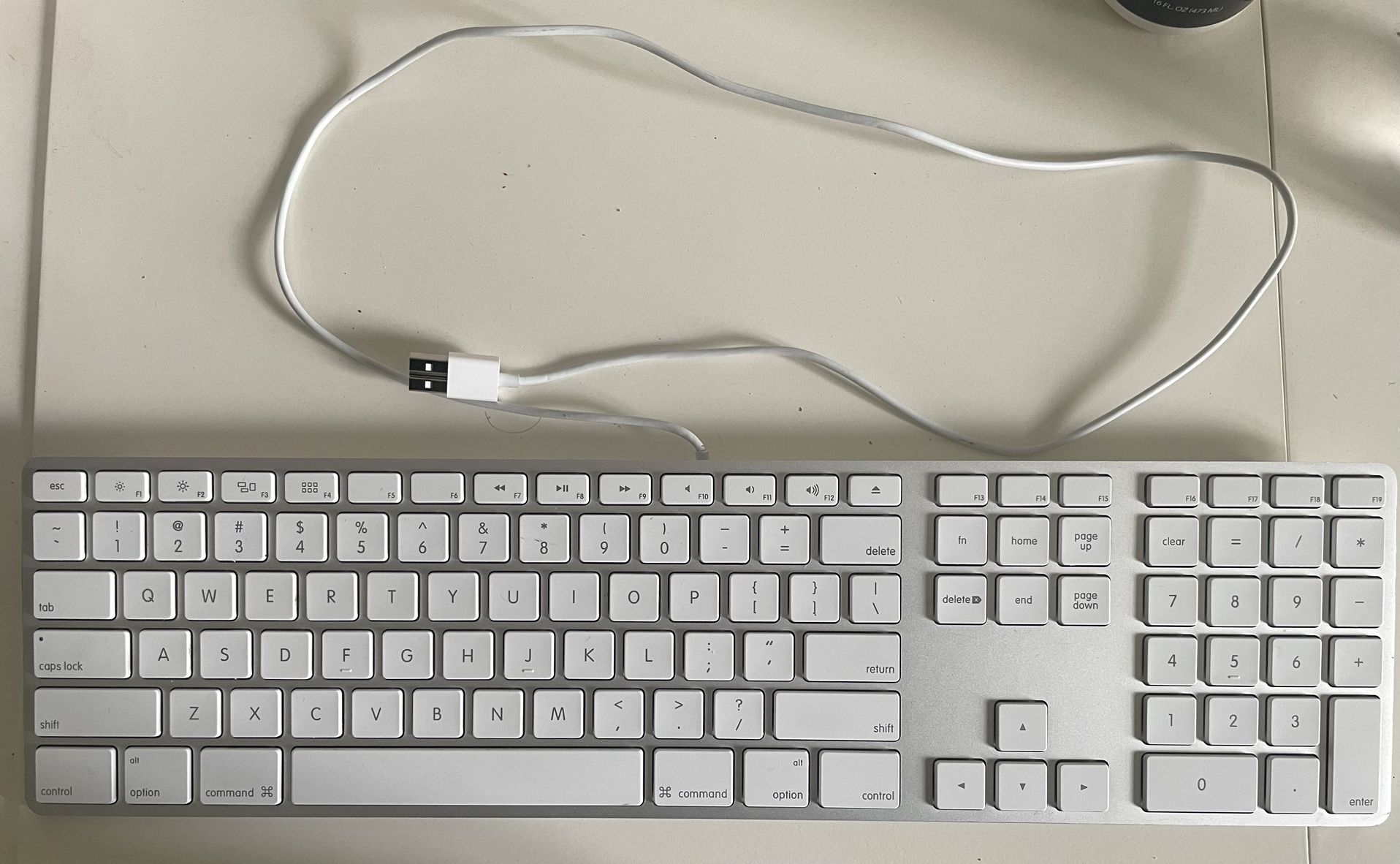 Apple A1243 Aluminum USB Keyboard