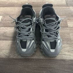 Balenciaga Tracks