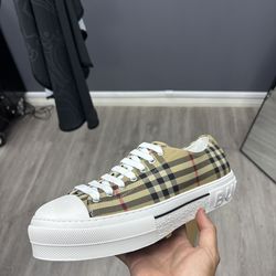 Burberry Sneaker
