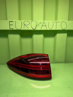 2015 2016 2017 2018 PORSCHE CAYENNE Left Driver Side Quarter Panel / Outer Tail Light OEM 90053371