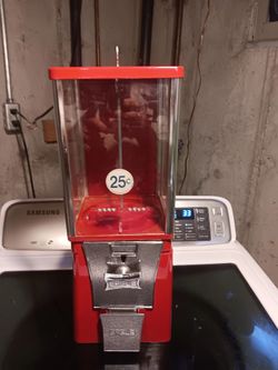 25 Cent Candy Dispenser
