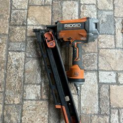 RIDGID Pneumatic 21-Degree 3-1/2 in. Round Head Framing Nailer
