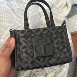 Small Black Telfar Shopping Bag – AUTHENTIC & SOLD OUT!