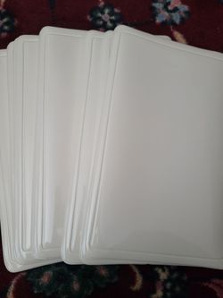Set of 16 White Rectangular Placemats