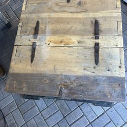 Large Chest/Coffee Table