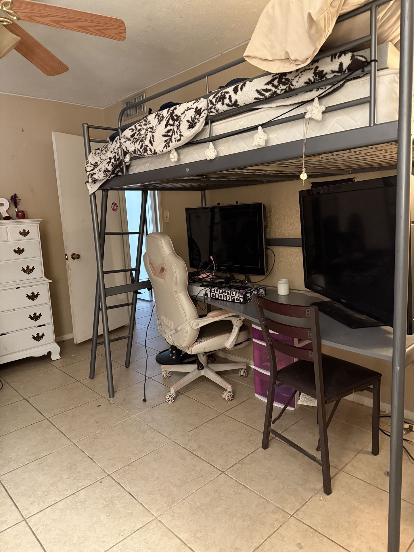 Twin Loft Bed W Desk 