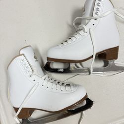 Jackson Women's Mystique Figure Skates, Size 5