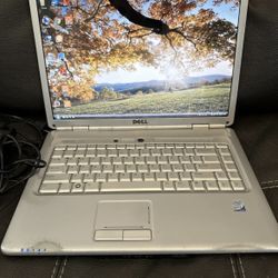 Dell Inspiron 1525  Notebook - model PP29L - Windows Vista See Description As Is
