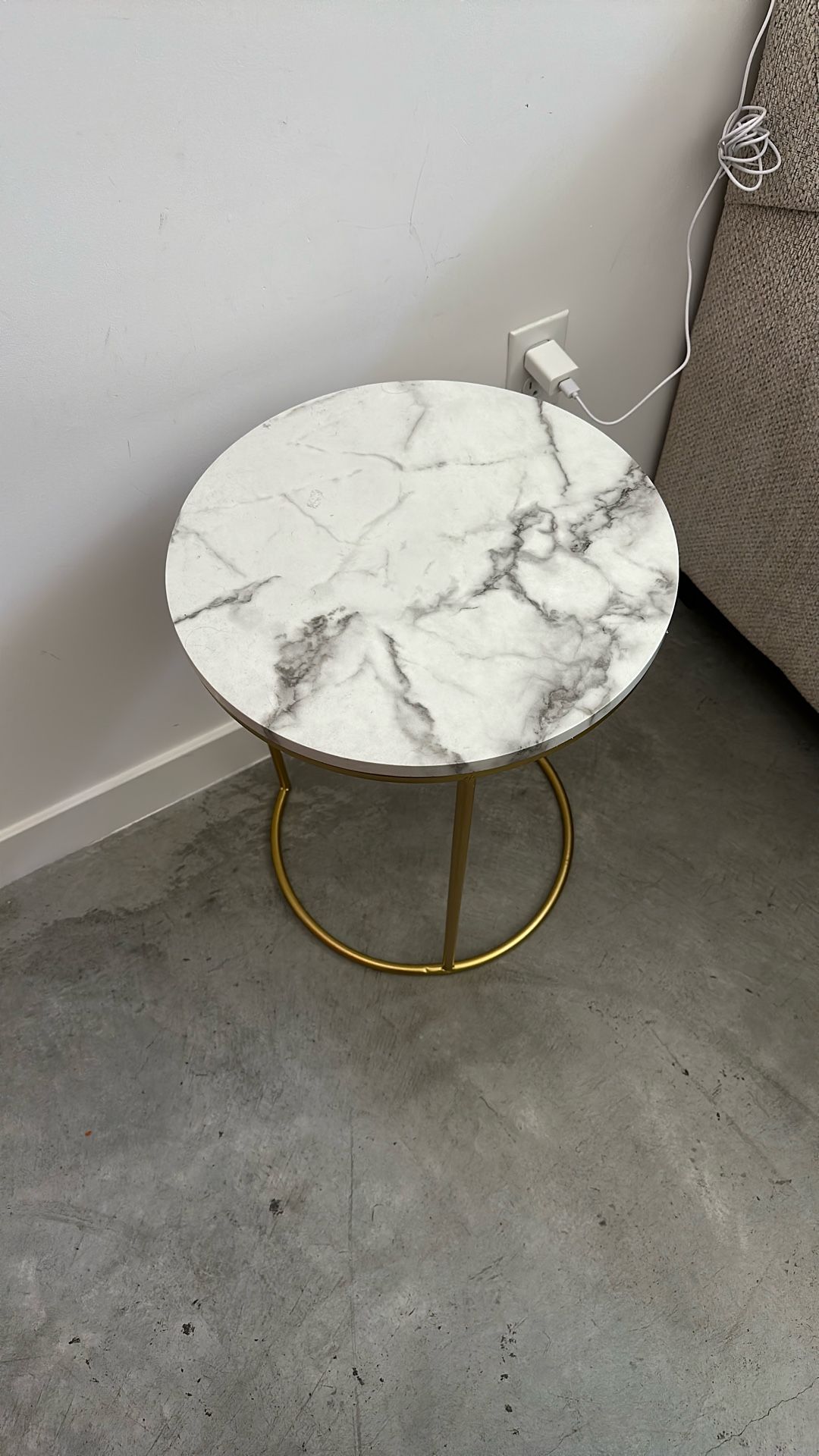 $20 End Table
