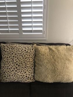 4 big pillows new