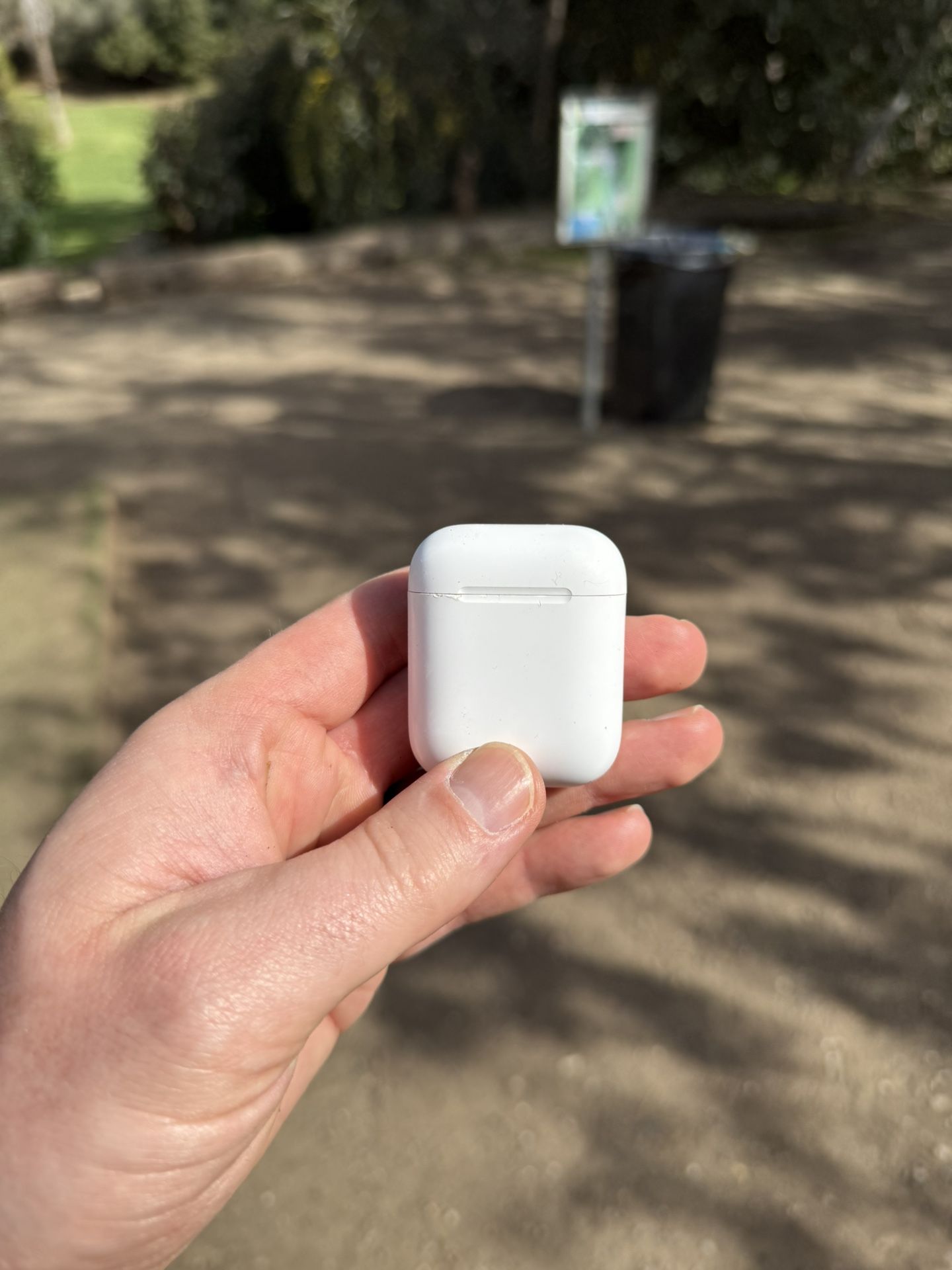 Apple AirPods 2nd Gen