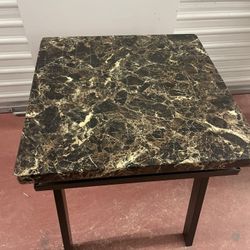 FAUX MARBLE END TABLE