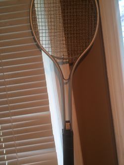 Sunsel tennis’s racquet