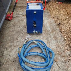 HEATED CARPET EXTRACTOR WORKS PERFECT 