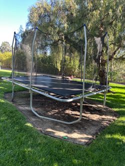 10 x 16 Trampoline with safety net