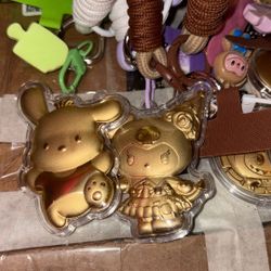 Cute Chinese Gold Keychains 