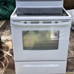 Frigidaire Glass Top Stove 
