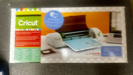 Cricut Mini Electronic Cutting Machine