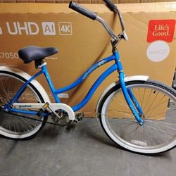 Classic Huffy Blue and White Beach Cruiser Bicycle 