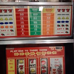 Antique Slot Machine 