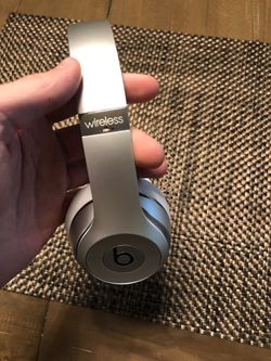 Beats solo 3 wireless