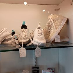 Air Max, Skechers, Adidas $5 ‼️🔥🔥🔥