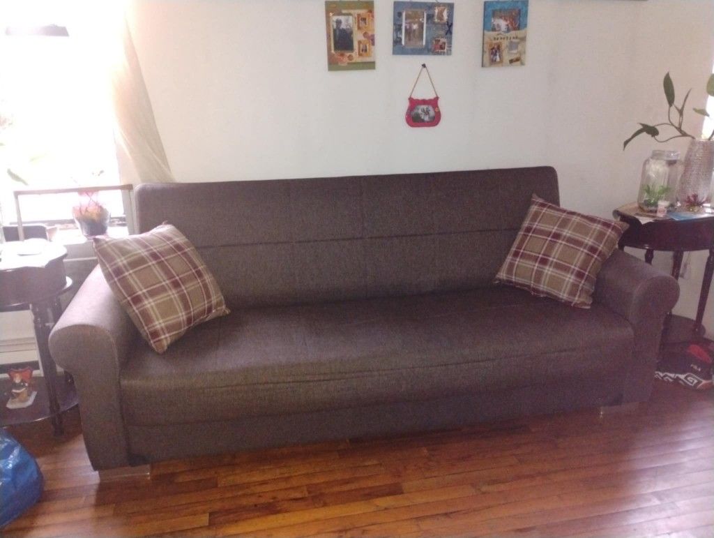 3 Pc Living Room Set.