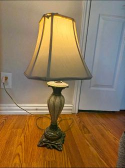 Vintage Style Table Lamp with Shade