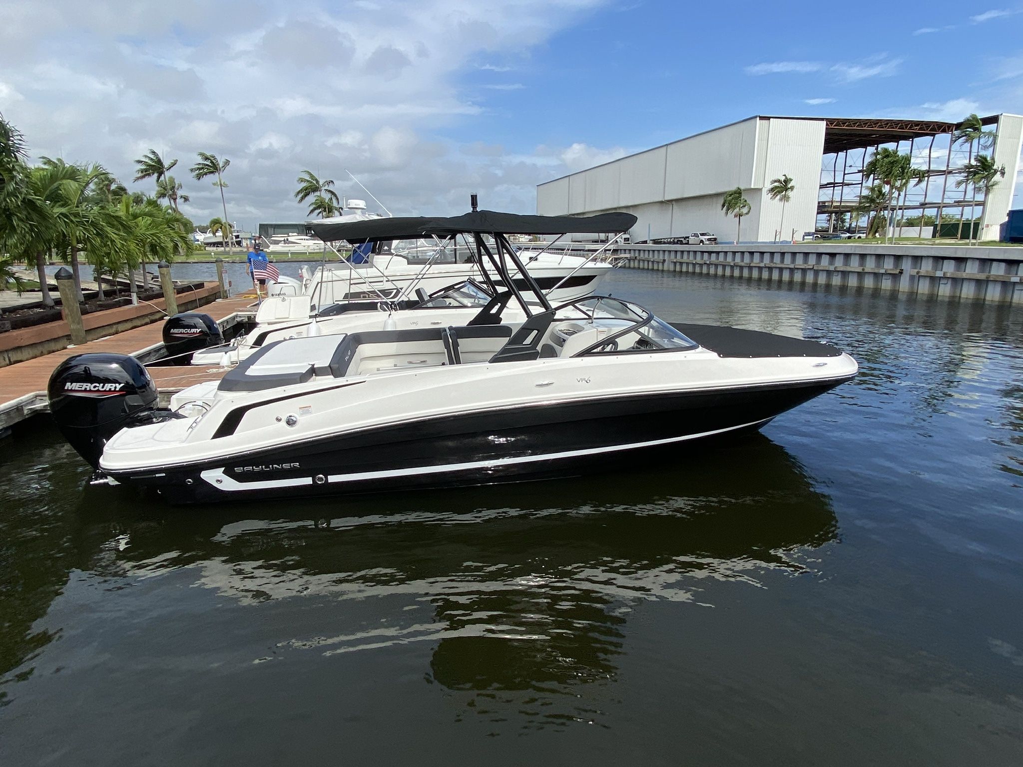 2020 Bayliner VR6