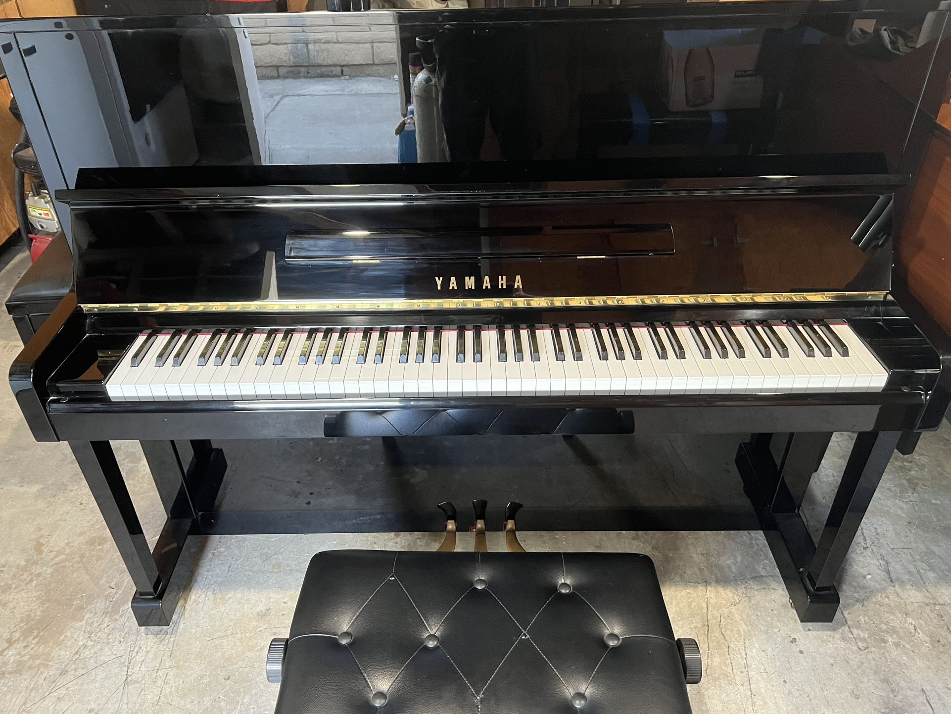1988 Yamaha Upright Piano