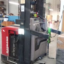 Raymond Forklift 