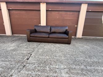 Crate&Barrel leather sofa (87’’)