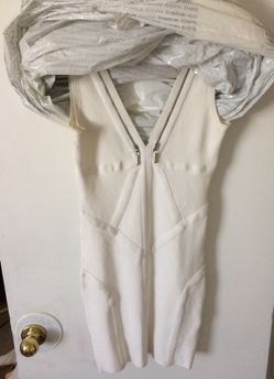 Cute white Bebe mini dress medium