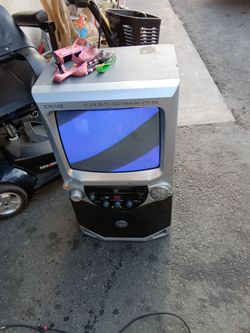 Make offers no low balling plkareokee machine with microphoneease