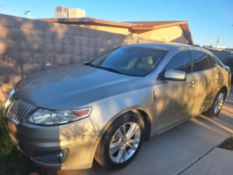 2011 Lincoln MKS