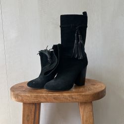 Vince Camuto Black Booties Size 8