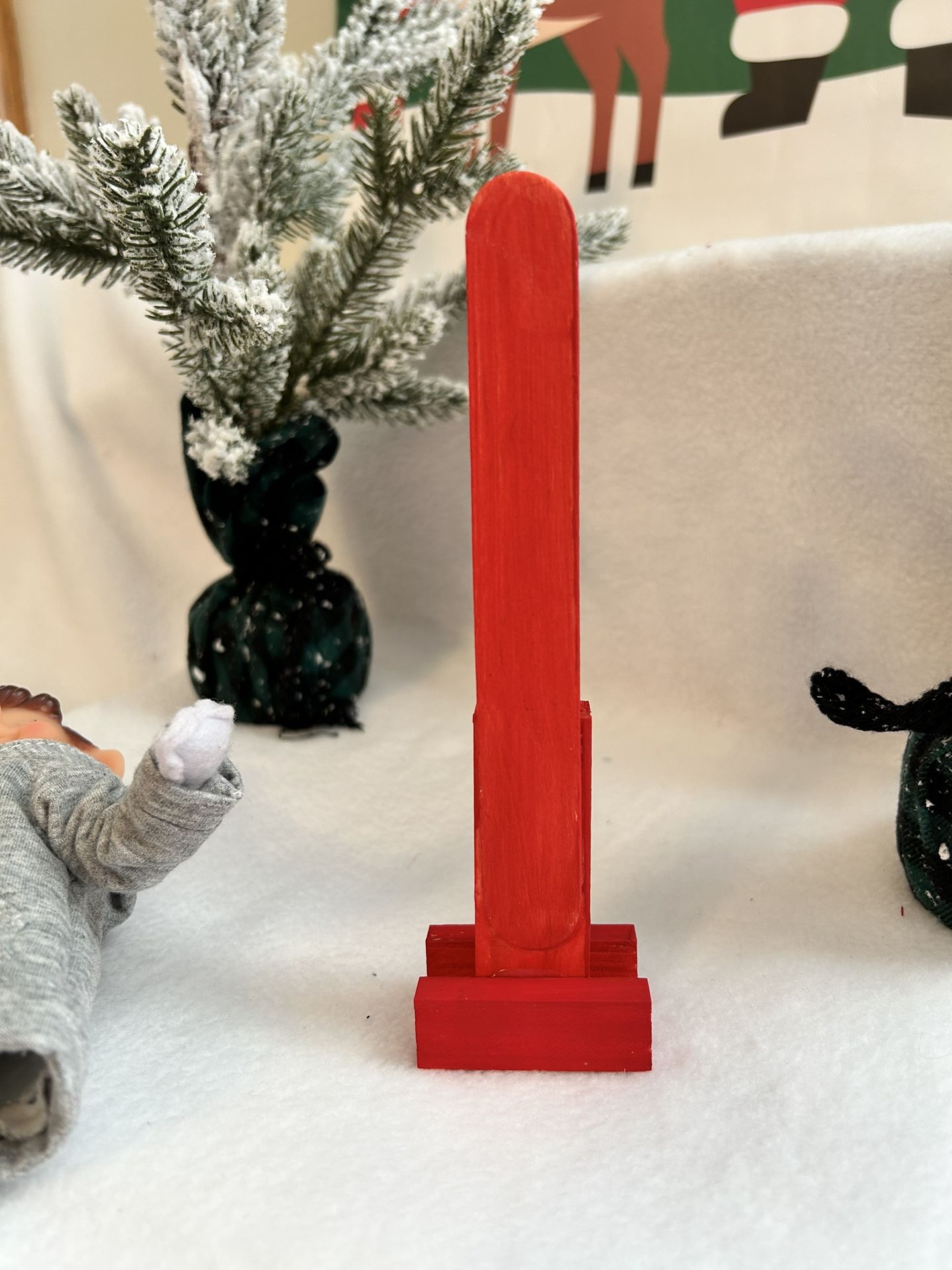 Elf Stand