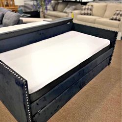 Twin Size Day Beds Good Quality  Mattress 
