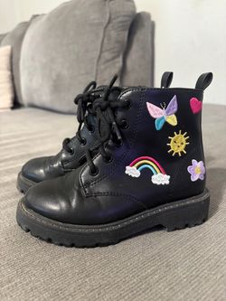 Girls boots