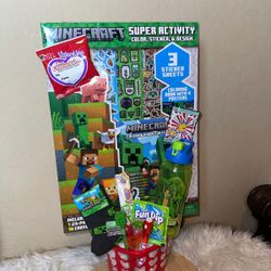 Minecraft 💚Valentine’s ❤️basket 