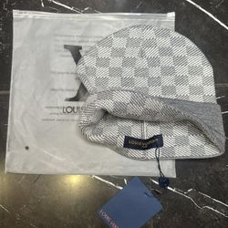 LV beanie 