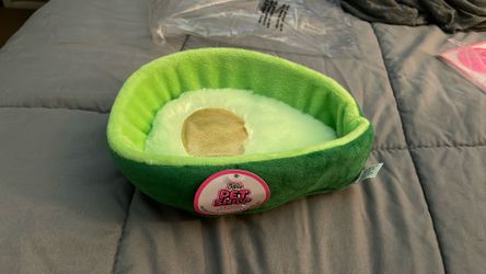 Avocado play pet bed